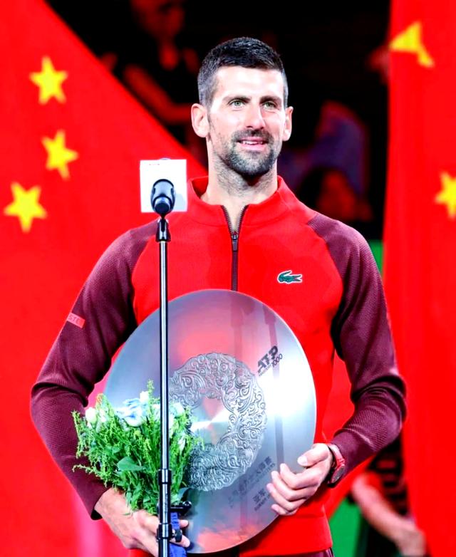 德约科维奇连续十二场比赛得分超过表现优异，中国队不断突破！